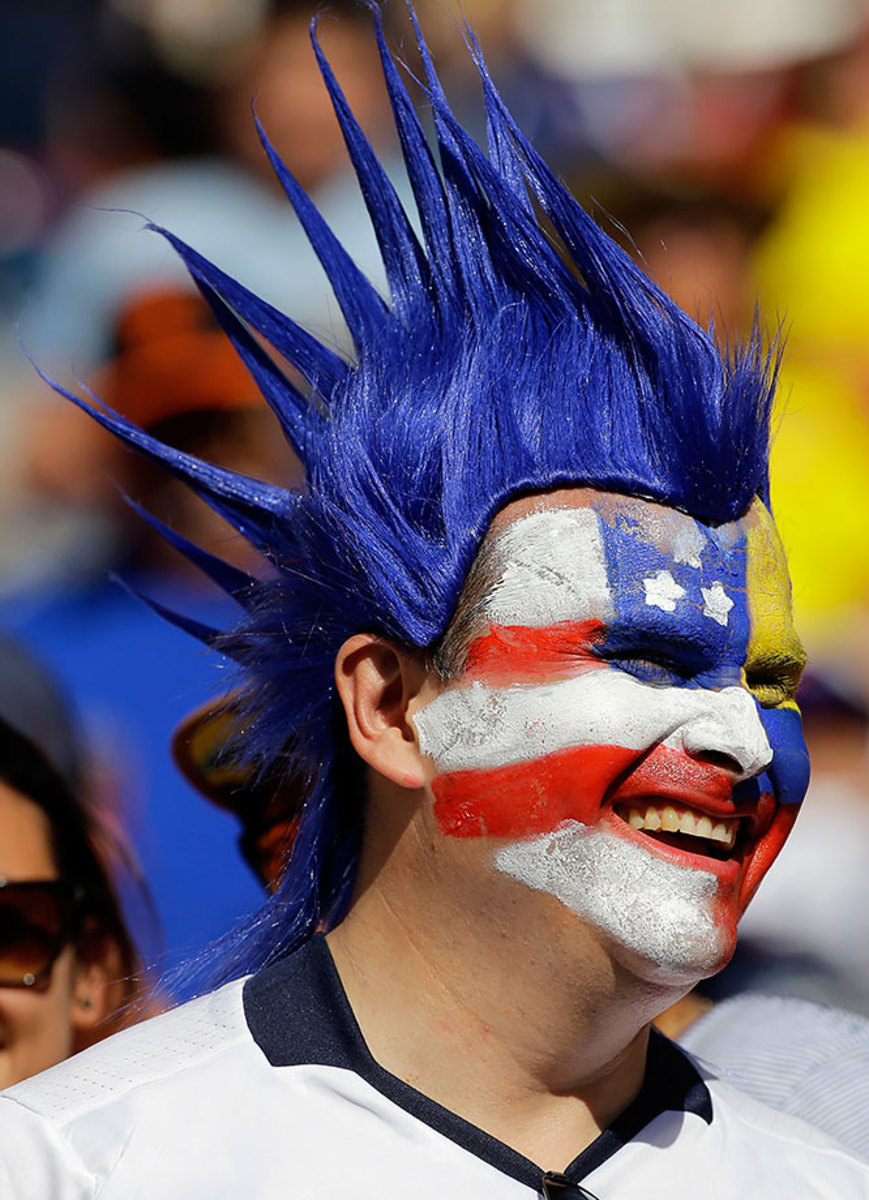 USA-fans-6dacd57800904a9d81967fca31af1f05-0.jpg